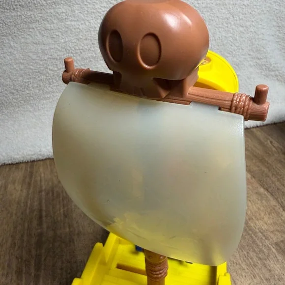 Fisher-Price Santiago of the Seas Lights & Sounds El Bravo Pirate Ship Playset - Picture 9 of 11